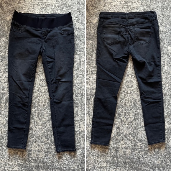 Old Navy Rockstar Maternity Skinny Jeans - Picture 4 of 5